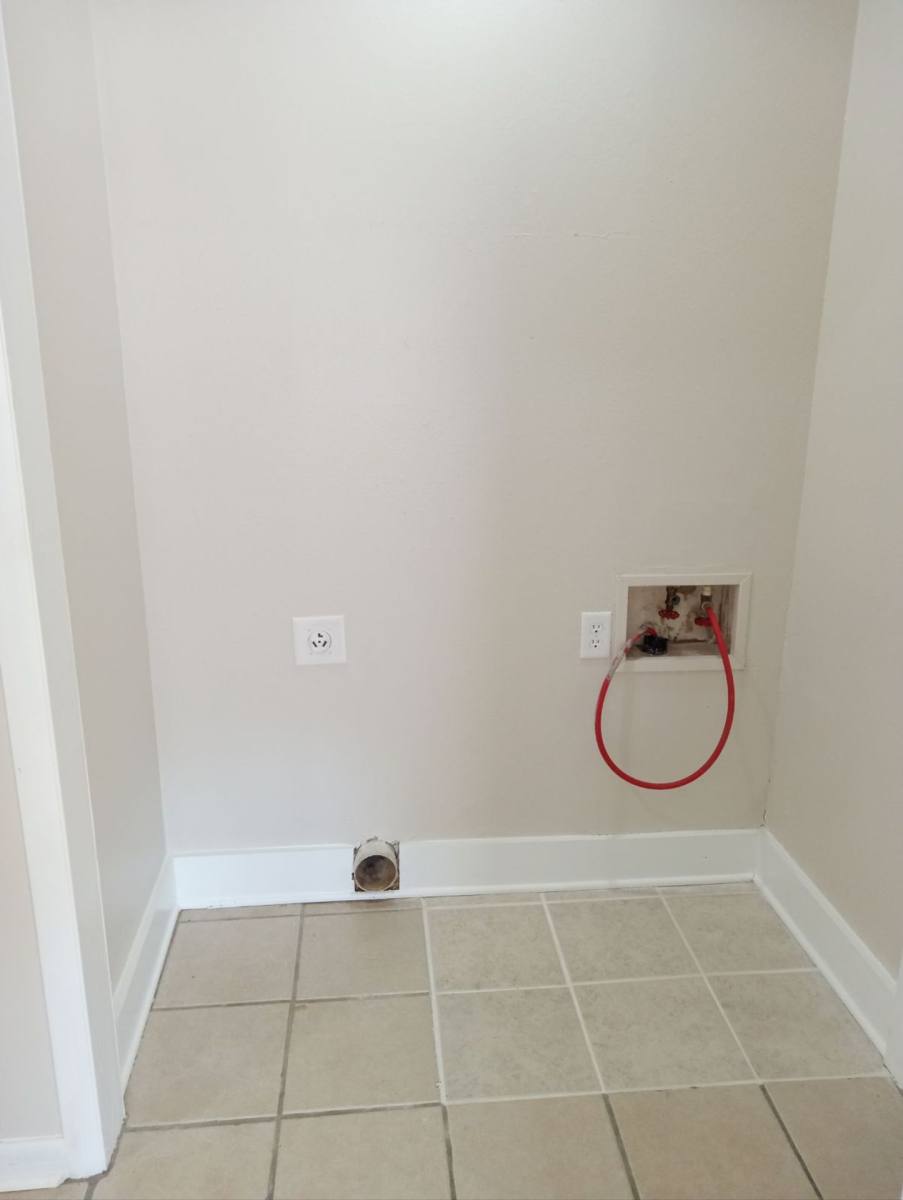 Apartment for rent at 425 Wilson Lane, Alexandria, LA 71303