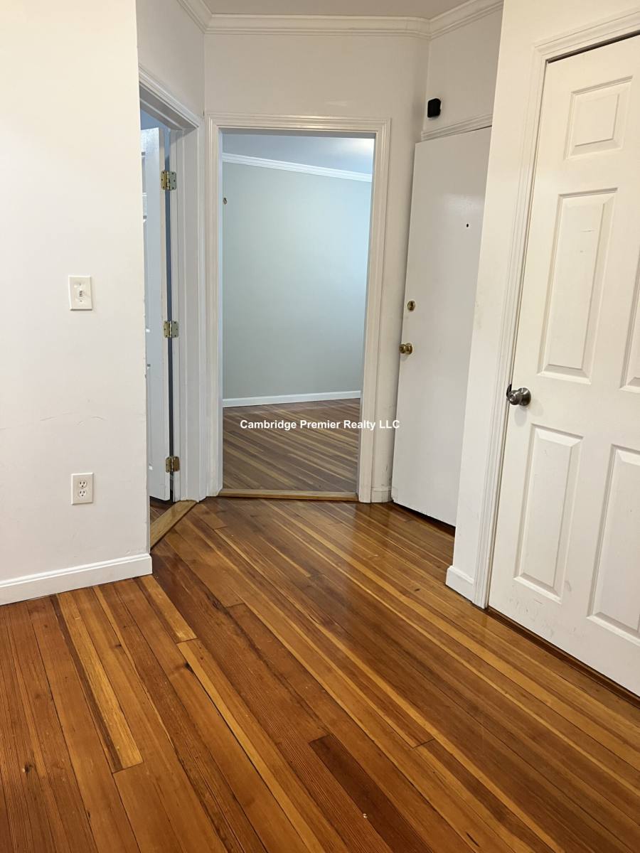 Apartment for rent at 157 Walden St #1, Cambridge, MA 02140