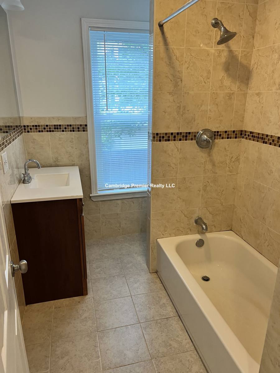 Apartment for rent at 157 Walden St #1, Cambridge, MA 02140