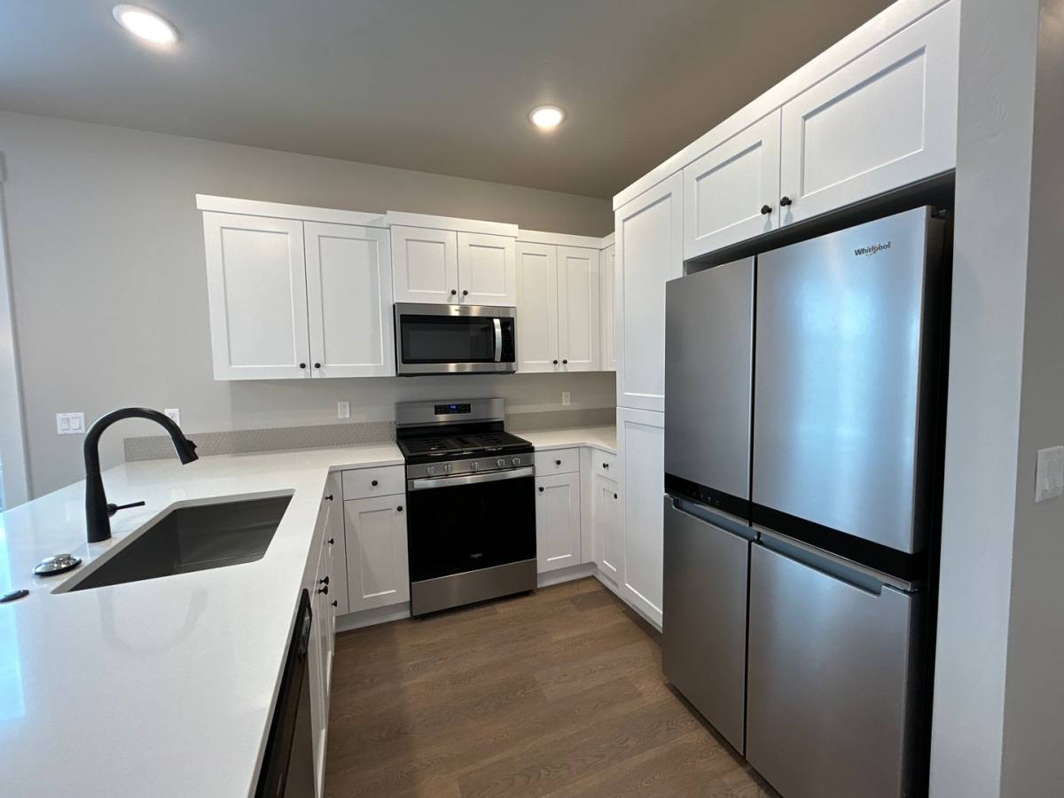 Townhouse for rent at 20656 SE Iron Horse Lane, Bend, OR 97702