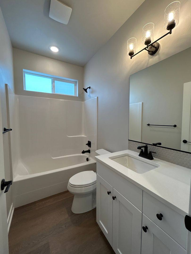 Townhouse for rent at 20656 SE Iron Horse Lane, Bend, OR 97702