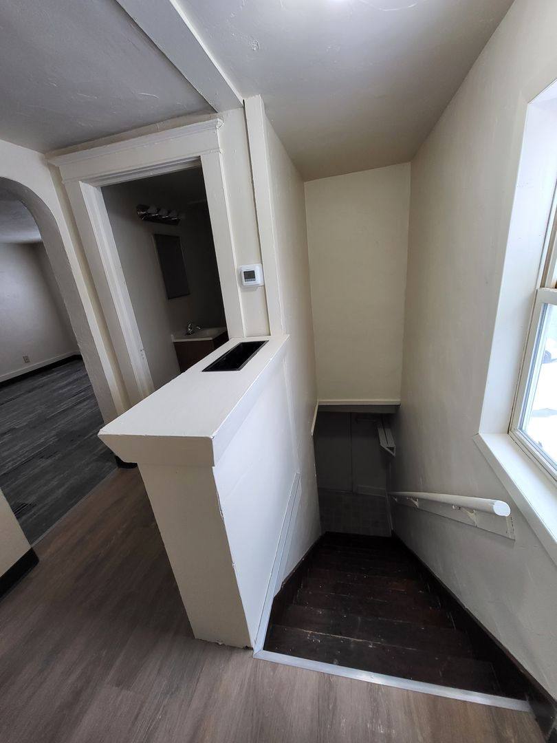 Apartment for rent at 207 Irwin, Green Bay, WI 54301