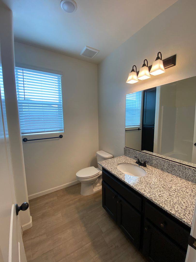House for rent at 3212 N Noyes Court, Visalia, CA 93291
