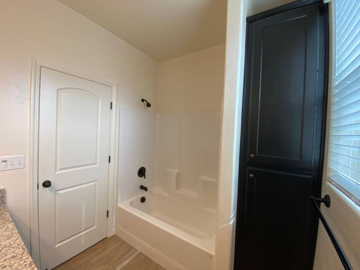 House for rent at 3212 N Noyes Court, Visalia, CA 93291
