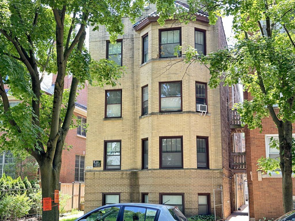 Apartment for rent at 2131 Giddings #B3, Chicago, IL 60625