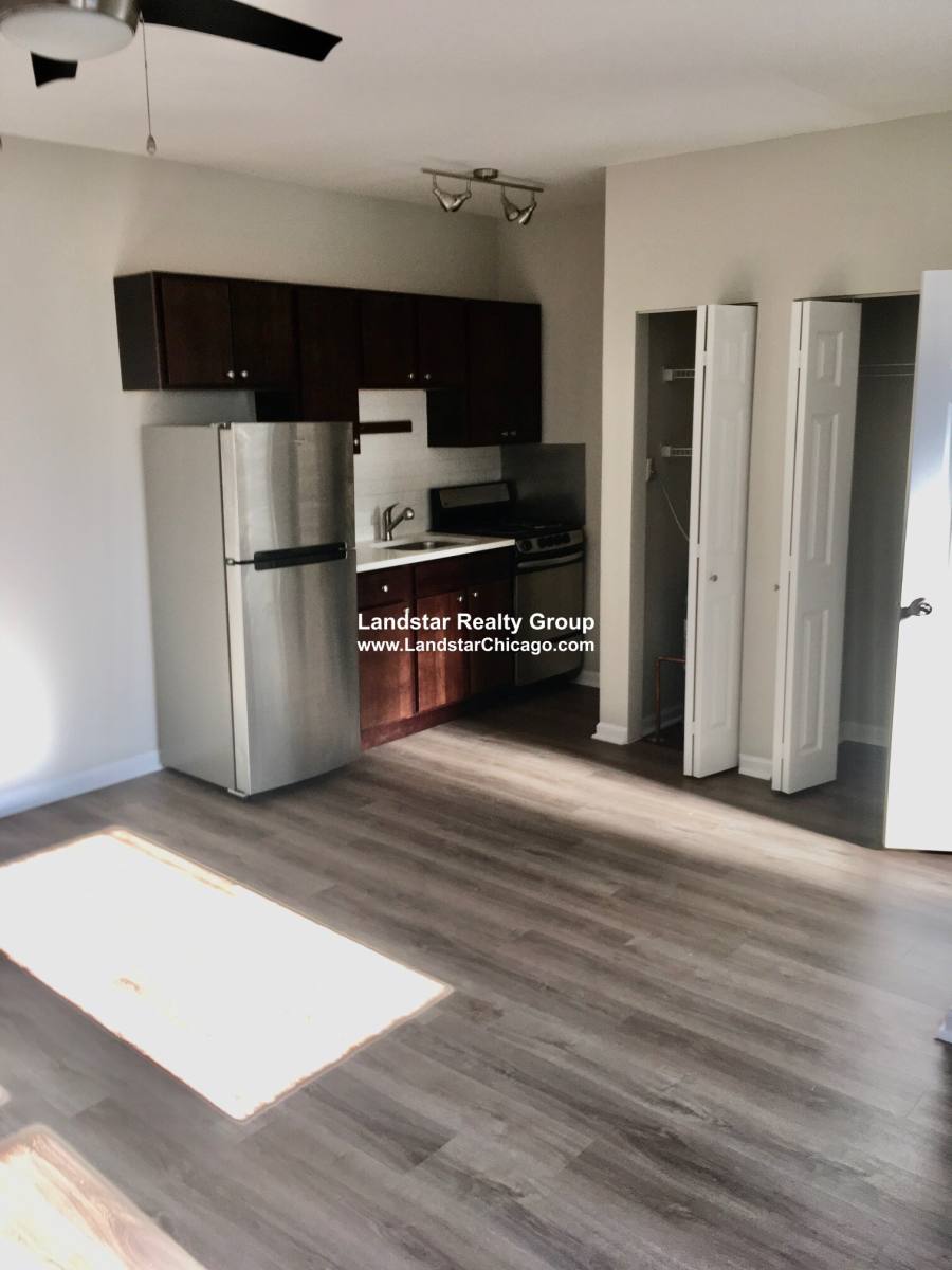 Apartment for rent at 1627 Humboldt #1E, Chicago, IL 60647