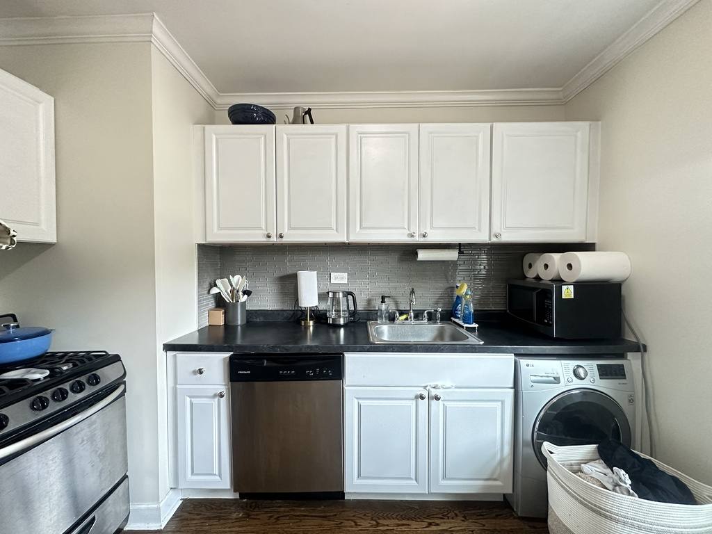 Apartment for rent at 2147 Fremont #N3, Chicago, IL 60614