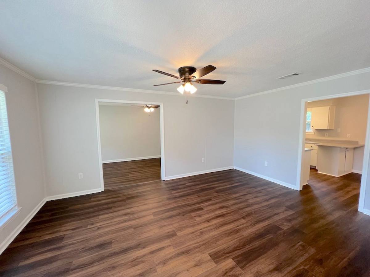 House for rent at 123 Davidson Ave, Savannah, GA 31419
