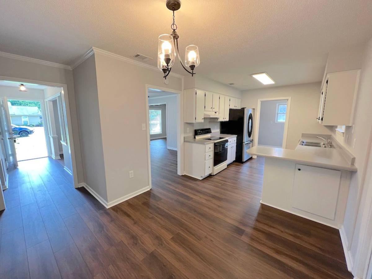House for rent at 123 Davidson Ave, Savannah, GA 31419