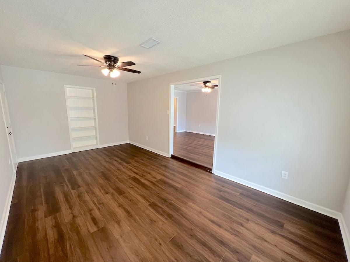 House for rent at 123 Davidson Ave, Savannah, GA 31419