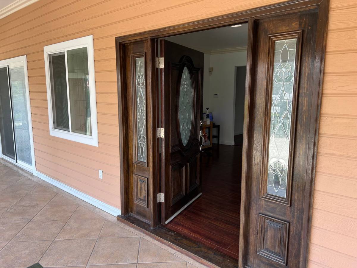 Apartment for rent at 1248 S Manhattan Place, Los Angeles, CA 90019