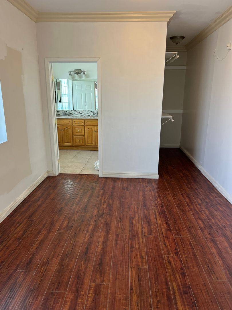 Apartment for rent at 1248 S Manhattan Place, Los Angeles, CA 90019