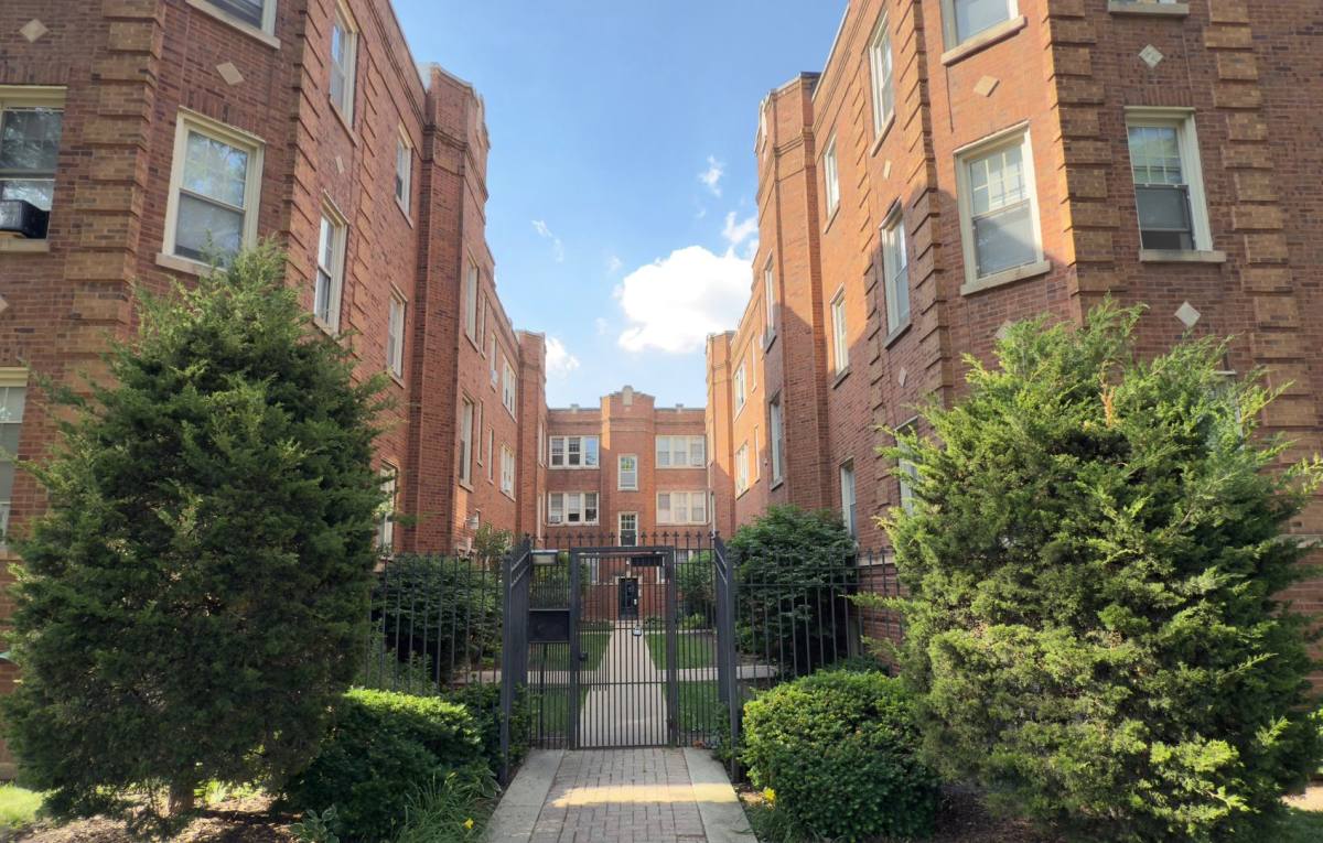 Apartment for rent at 4850 W Wrightwood Ave, Chicago, IL 60639