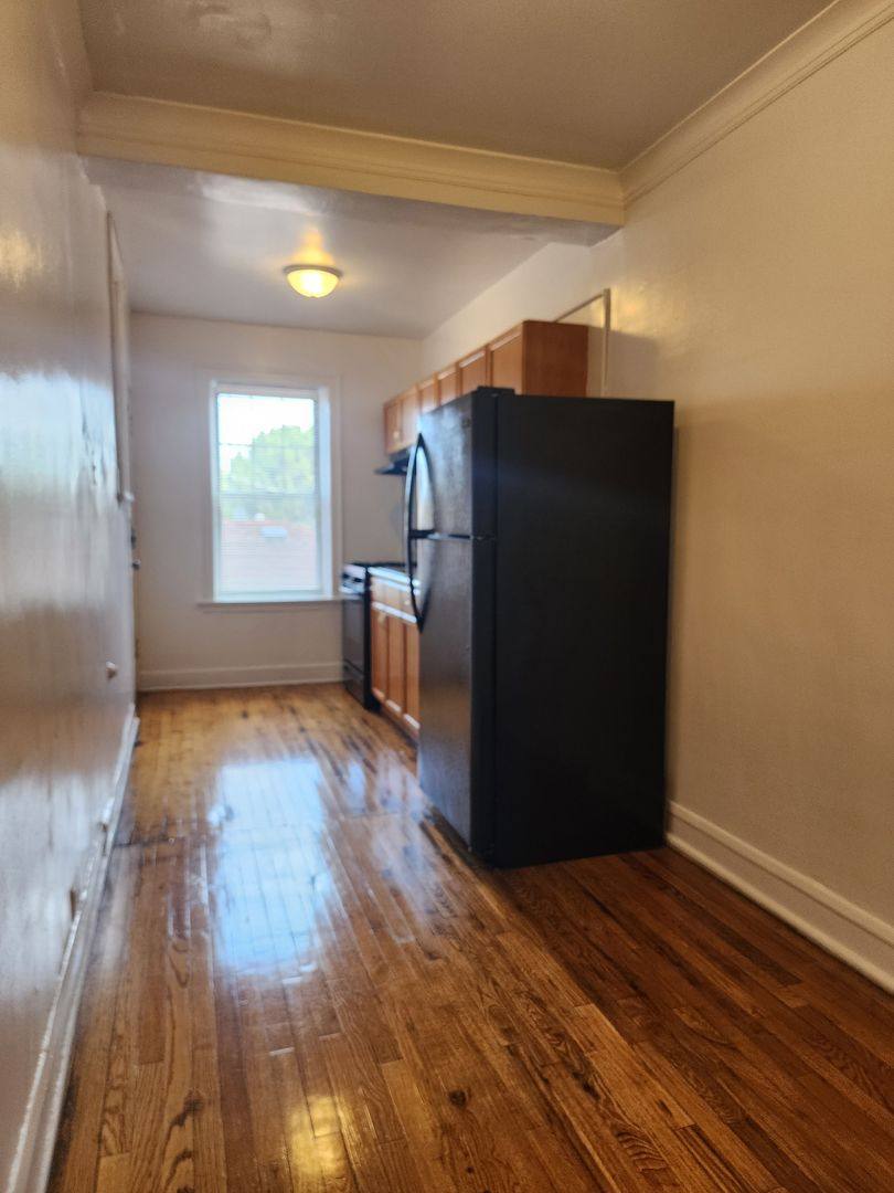 Apartment for rent at 4850 W Wrightwood Ave, Chicago, IL 60639