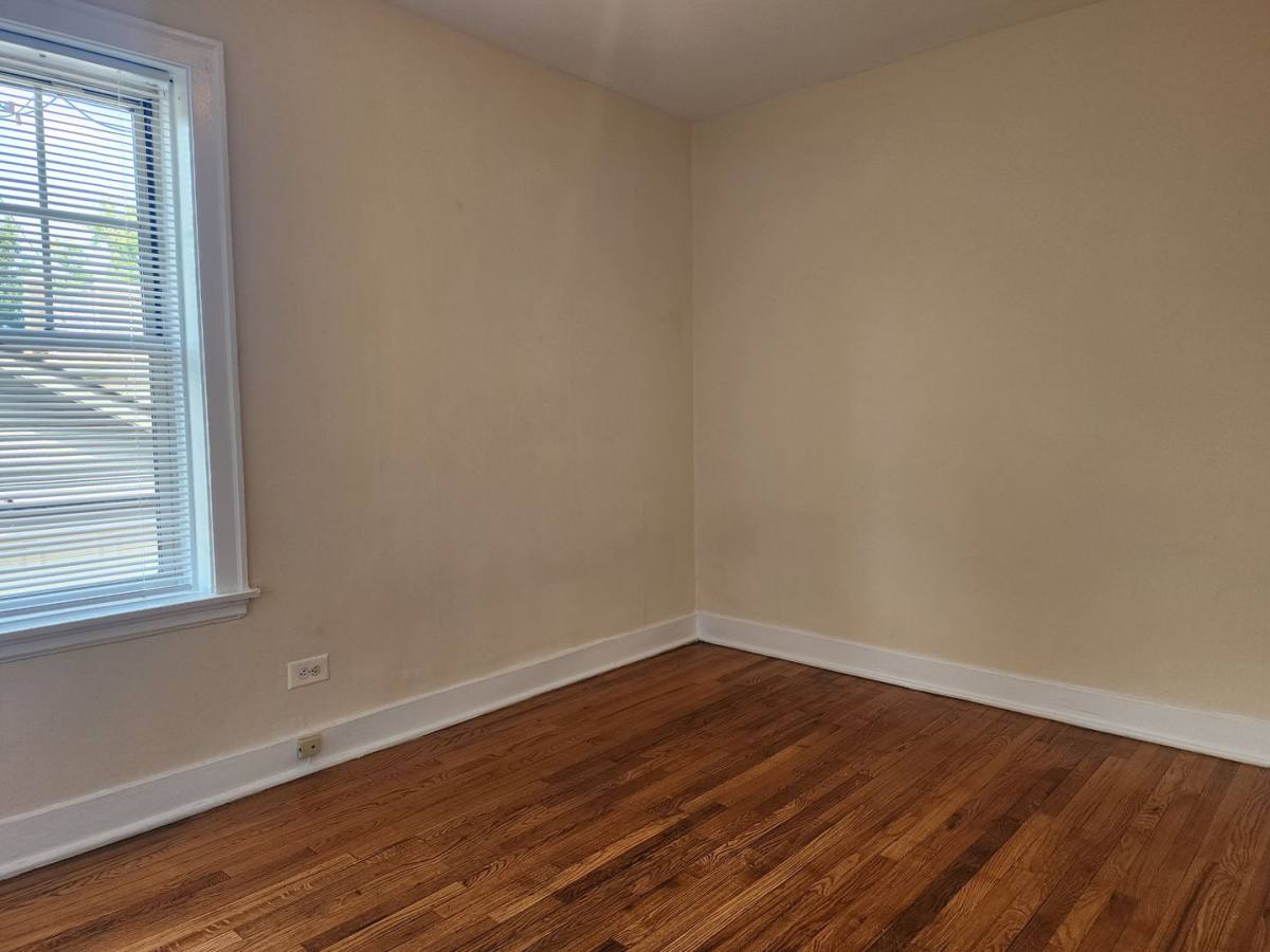 Apartment for rent at 4850 W Wrightwood Ave, Chicago, IL 60639