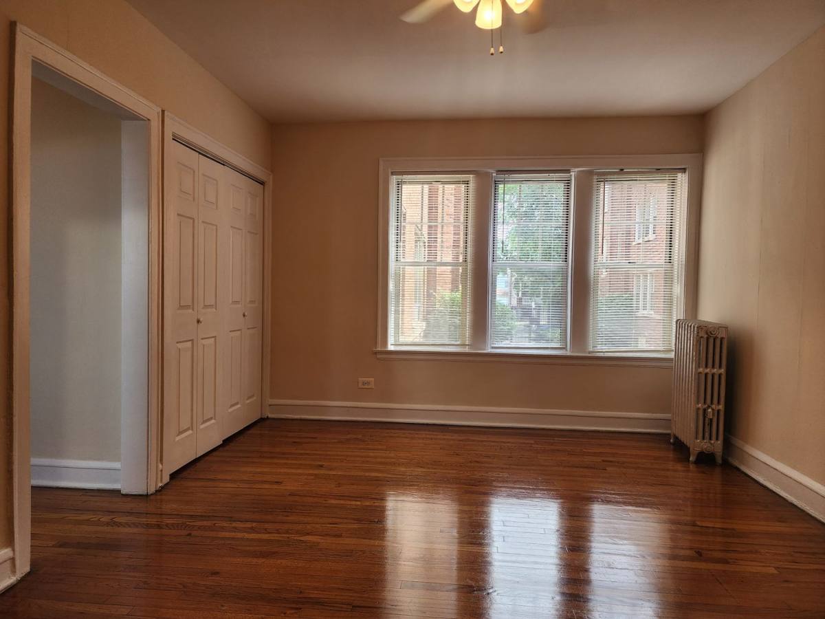 Apartment for rent at 4850 W Wrightwood Ave, Chicago, IL 60639