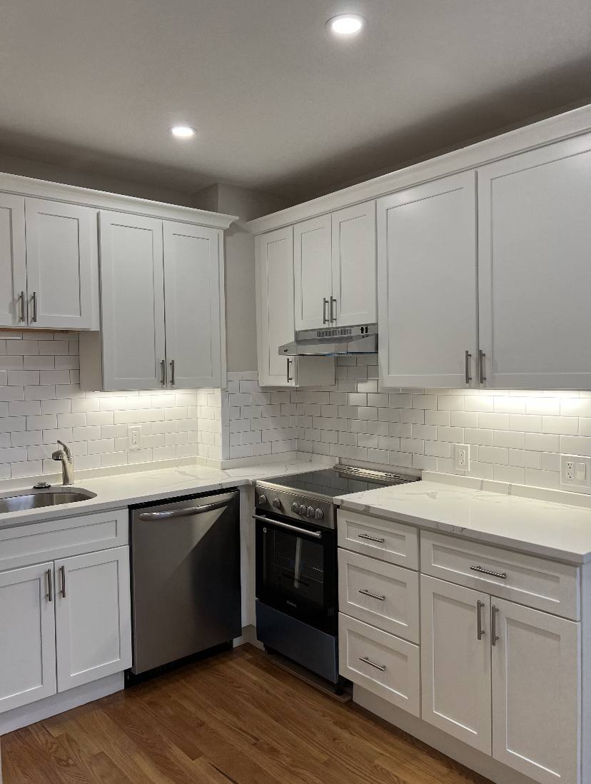 Apartment for rent at 13 Anderson St #1, Boston, MA 02114