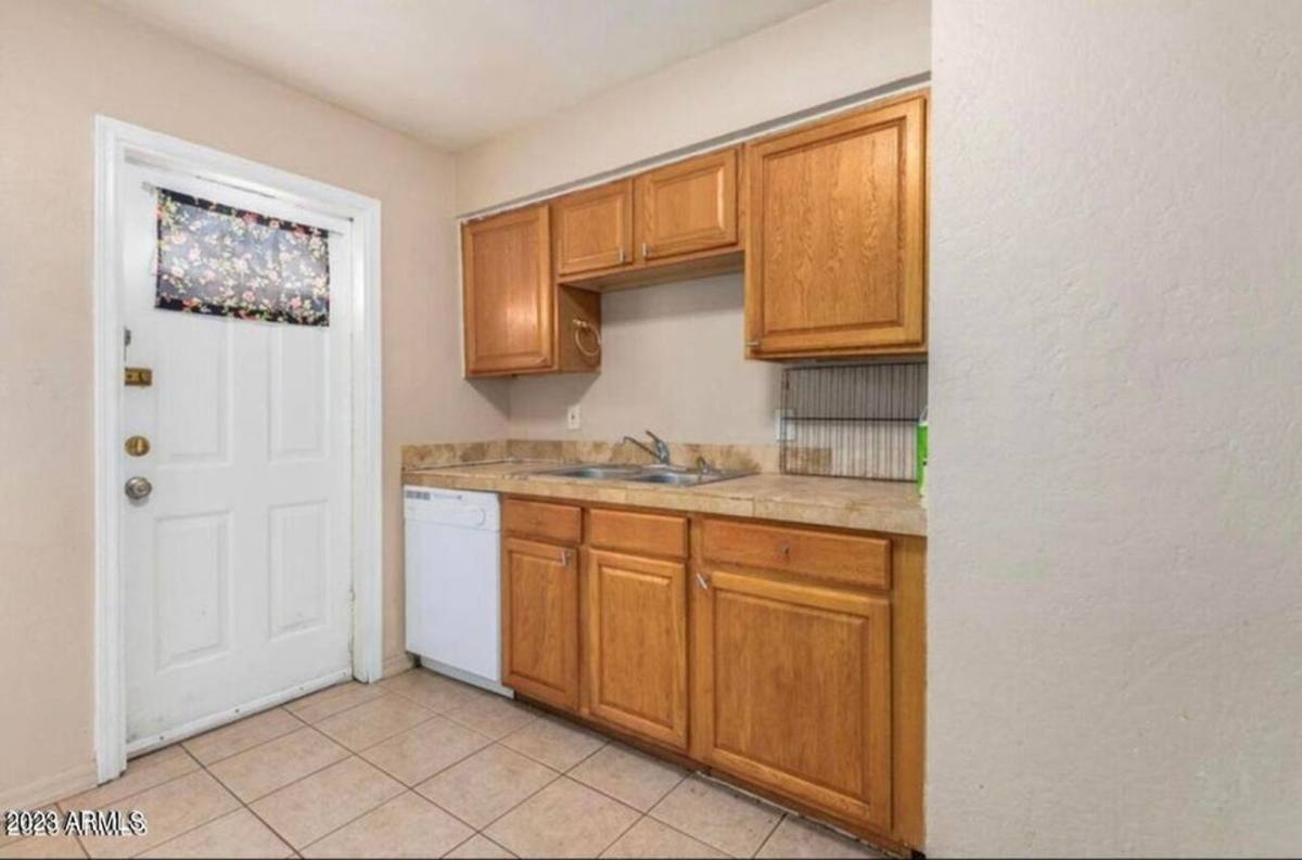 Condo for rent at 7101 N 36th Ave, Phoenix, AZ 85051