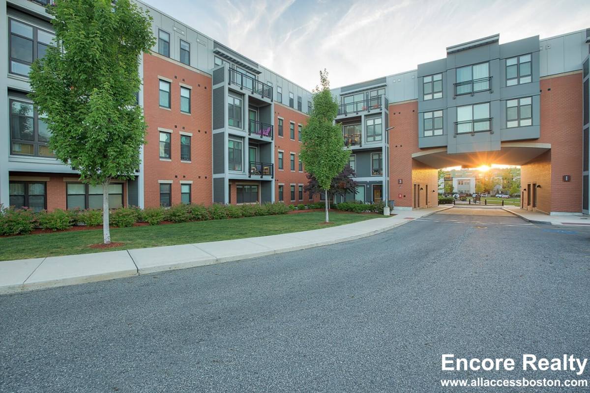 Apartment for rent at 1 Maxwells Green #7-113, Boston, MA 02114