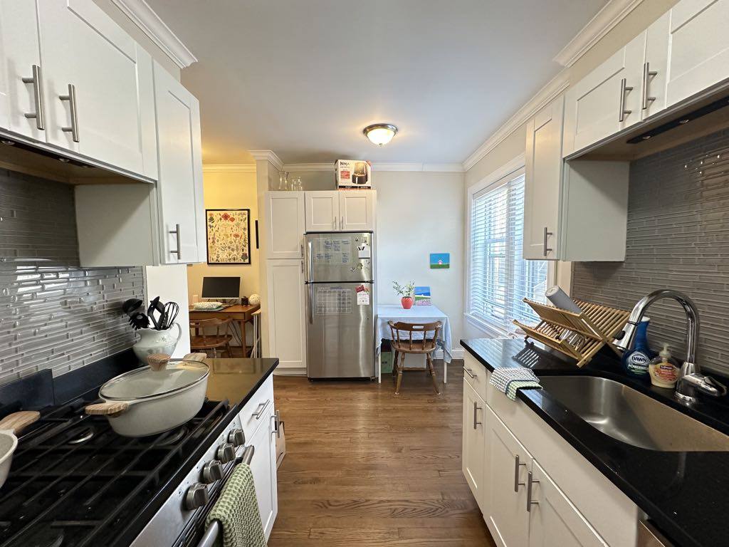 Apartment for rent at 3815 Greenview #EA8, Chicago, IL 60613