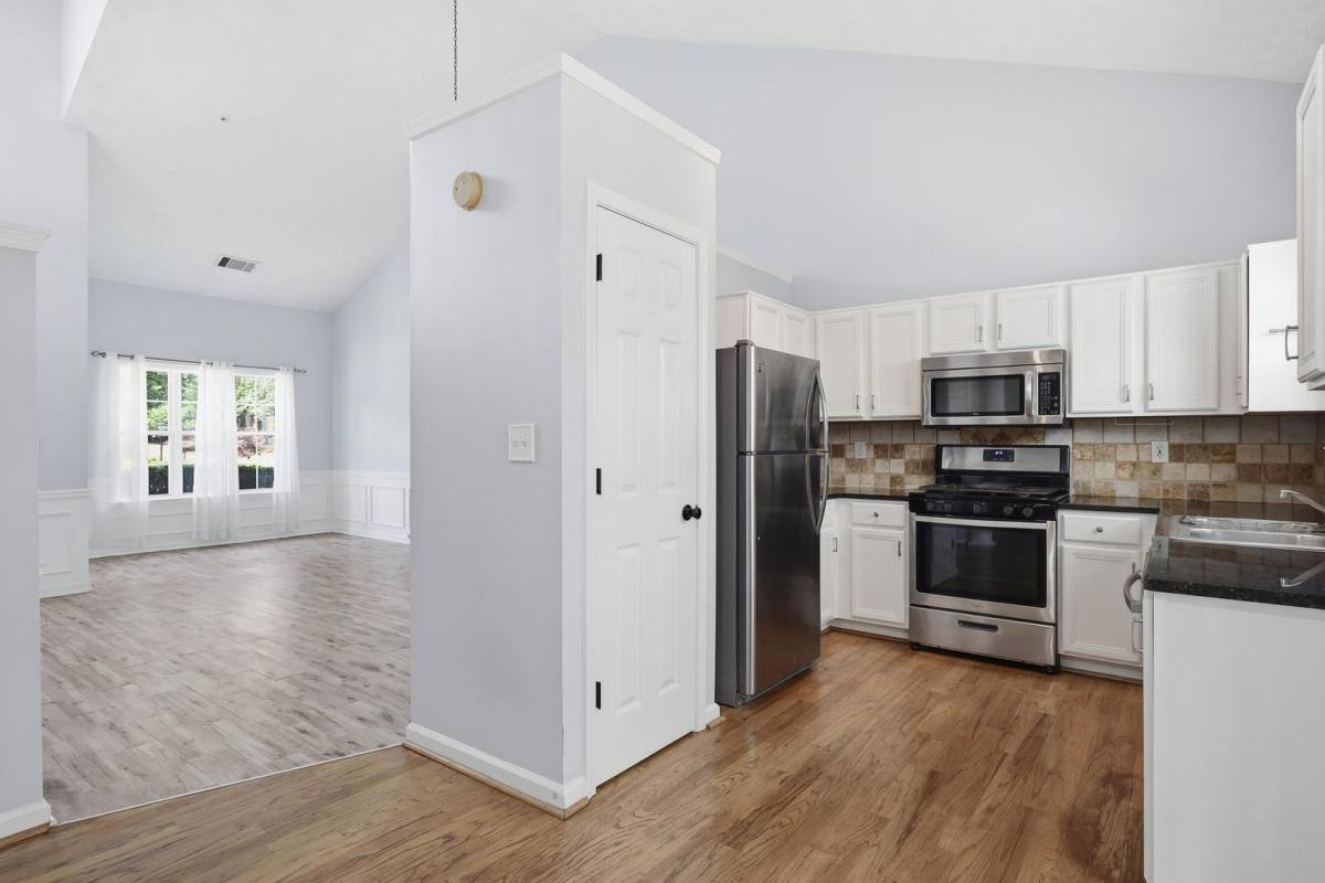 House for rent at 1409 Chardin Dr, Marietta, GA 30062