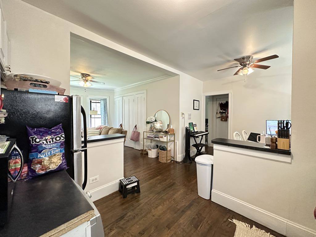 Apartment for rent at 2129 Giddings, Chicago, IL 60625