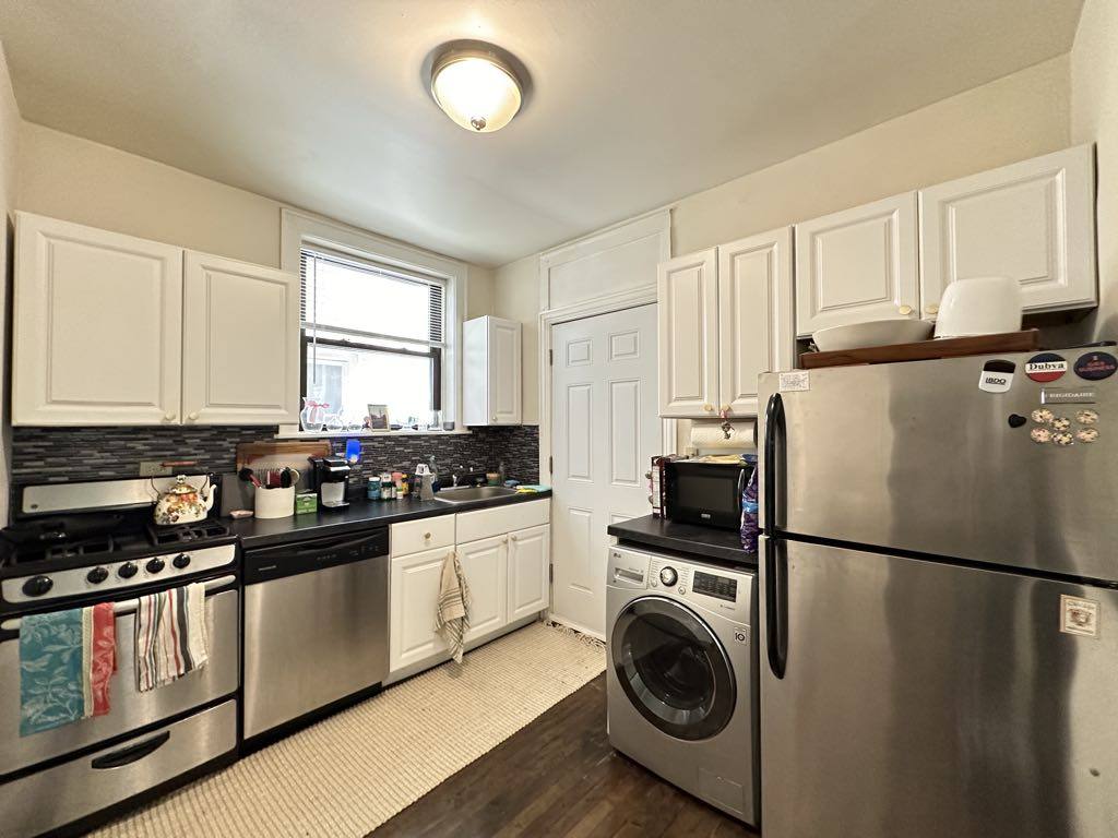 Apartment for rent at 2129 Giddings, Chicago, IL 60625