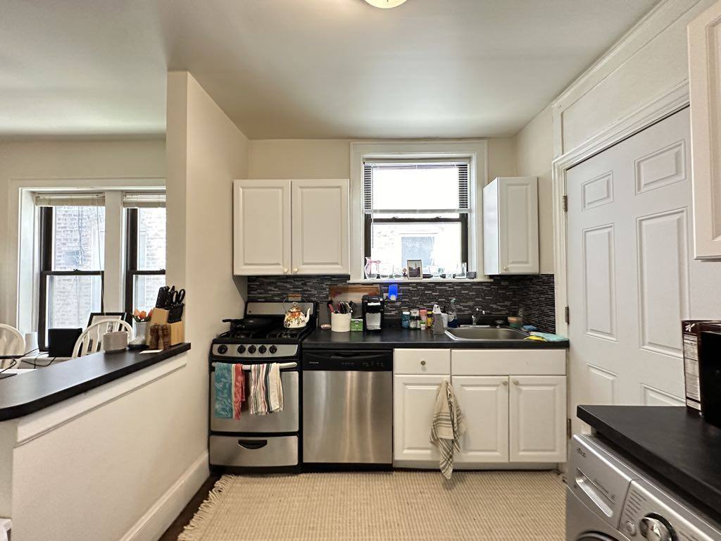 Apartment for rent at 2129 Giddings, Chicago, IL 60625