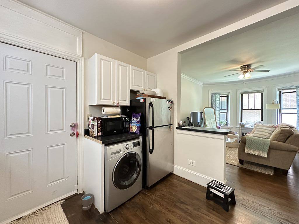 Apartment for rent at 2129 Giddings, Chicago, IL 60625