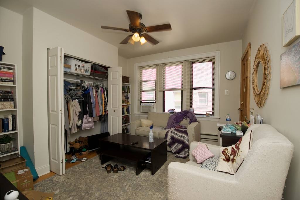 Apartment for rent at 835 Cornelia #NA9, Chicago, IL 60657