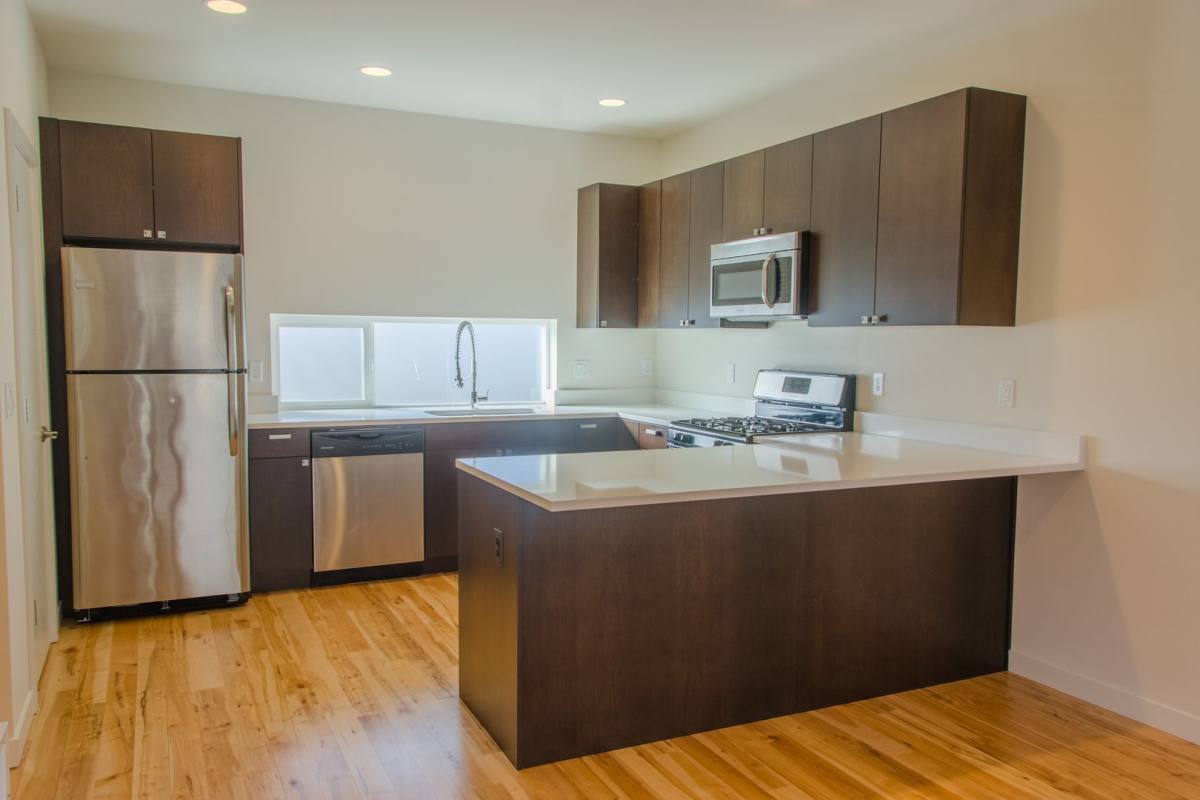 Townhouse for rent at 10363 Ashworth Ave N, Seattle, WA 98133