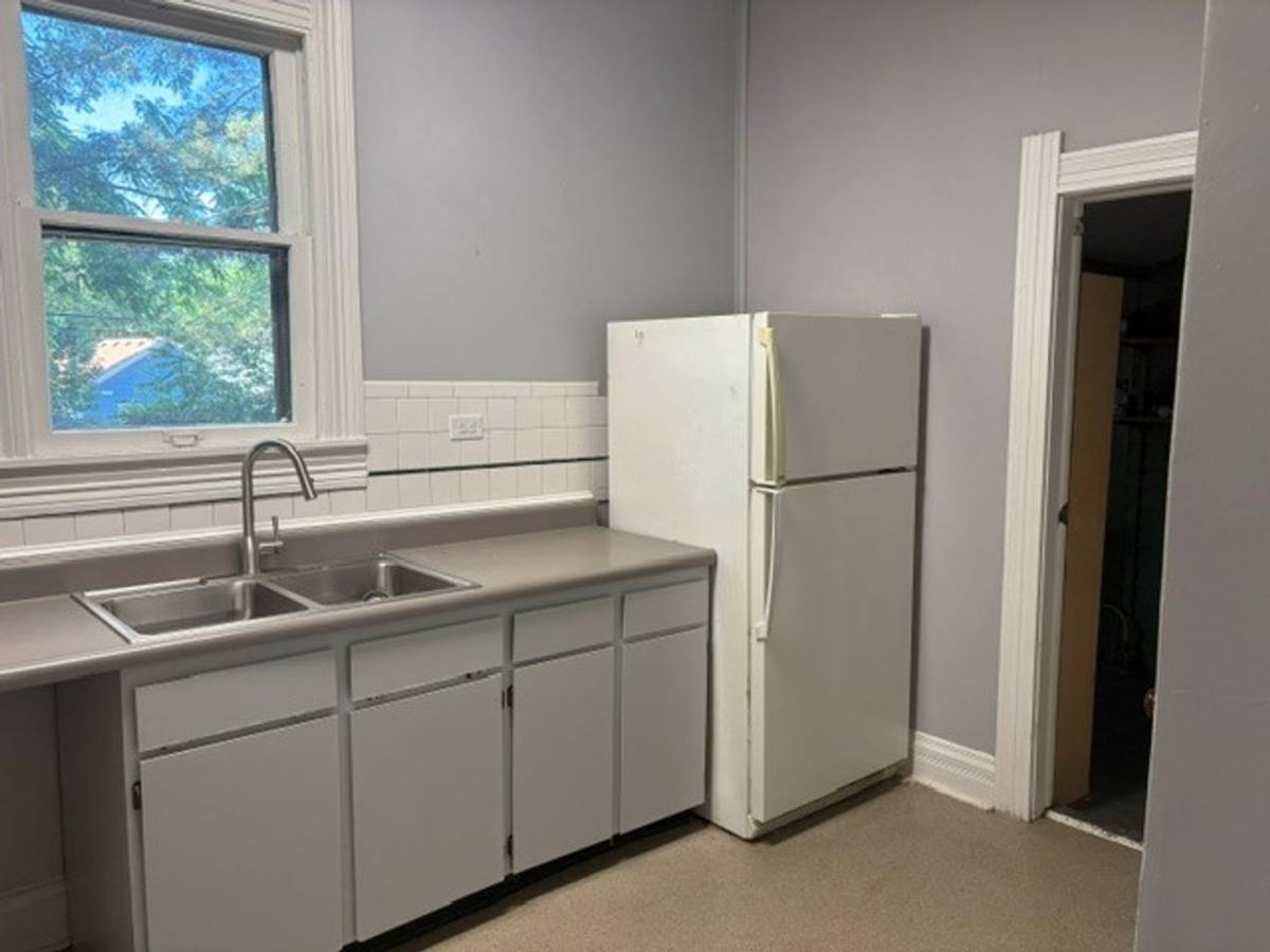 House for rent at 817 W 6th St, Bloomington, IN 47401