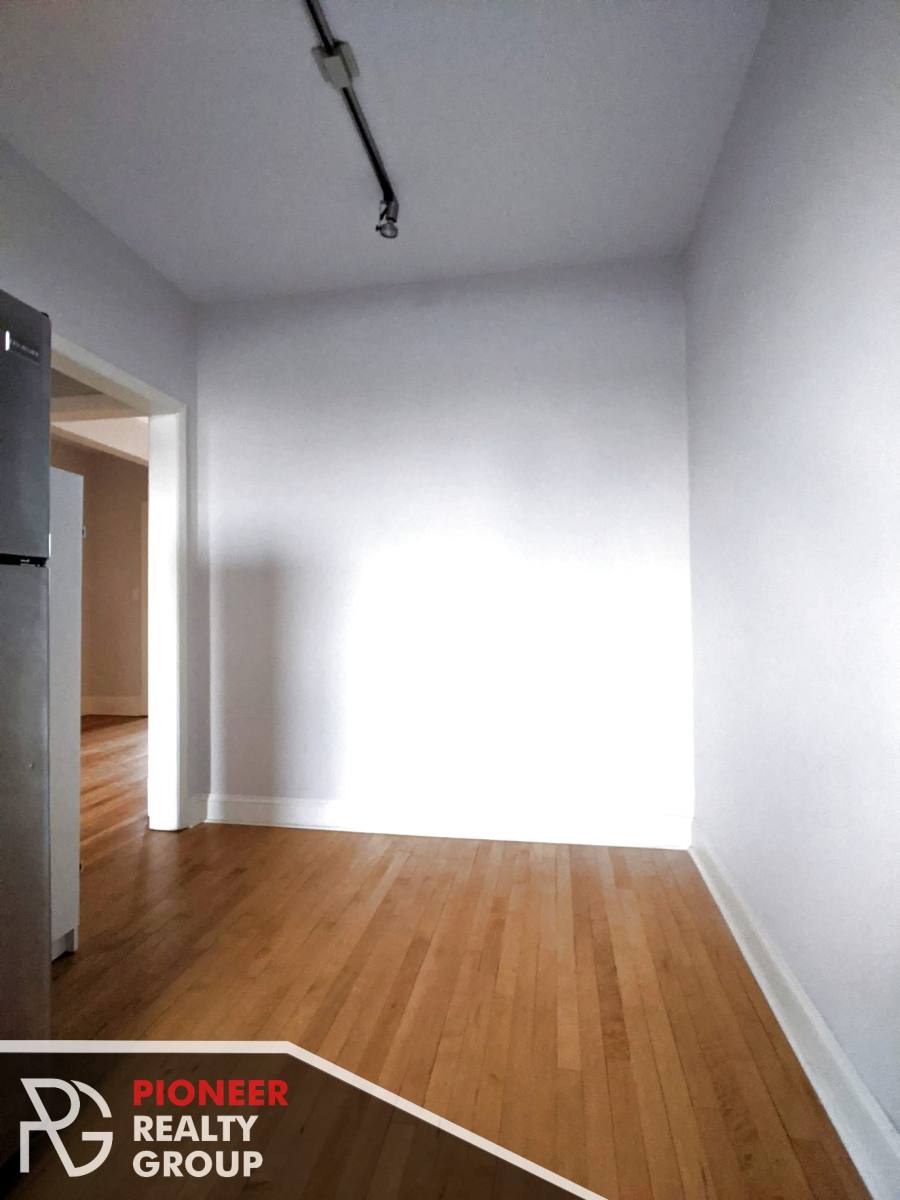 Apartment for rent at 2317 N Rockwell #5-A2, Chicago, IL 60647