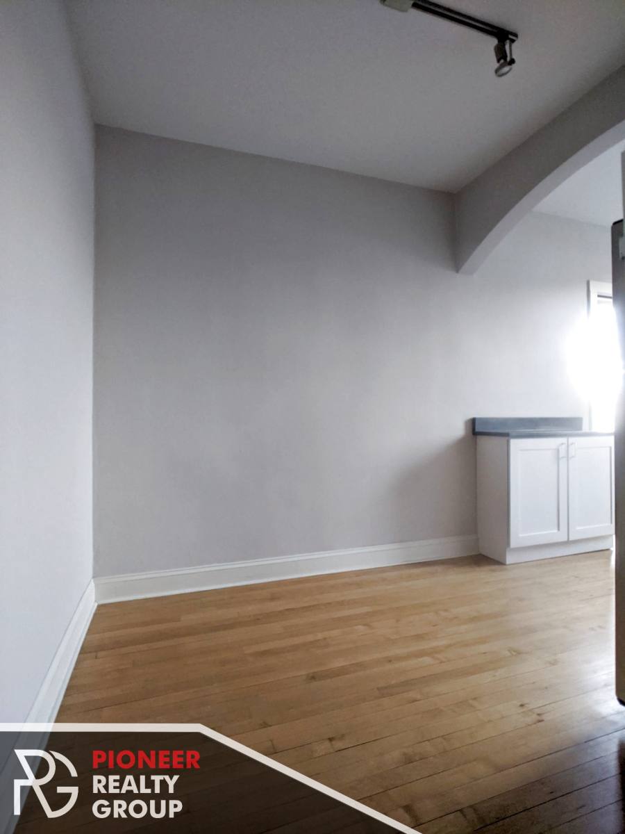 Apartment for rent at 2317 N Rockwell #5-A2, Chicago, IL 60647