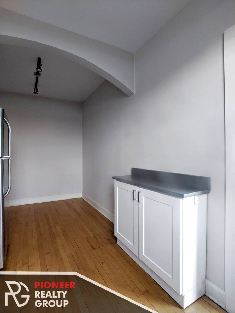 Apartment for rent at 2317 N Rockwell #5-A2, Chicago, IL 60647