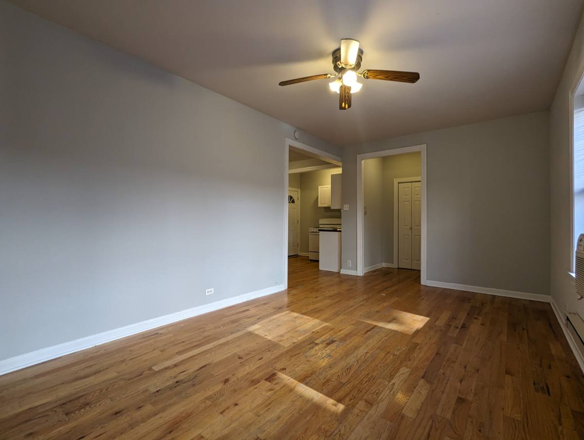 Apartment for rent at 3720 N Pine Grove #5-E1, Chicago, IL 60613