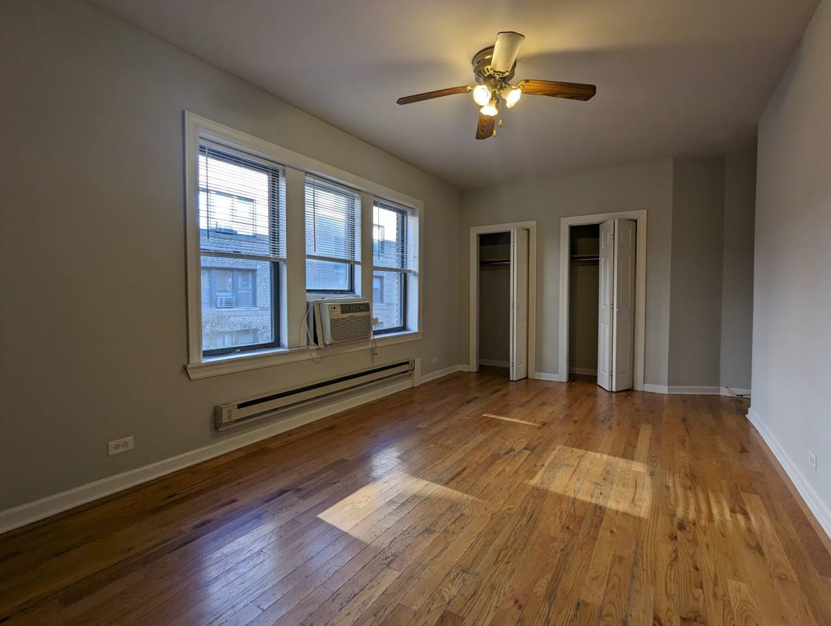 Apartment for rent at 3720 N Pine Grove #5-E1, Chicago, IL 60613