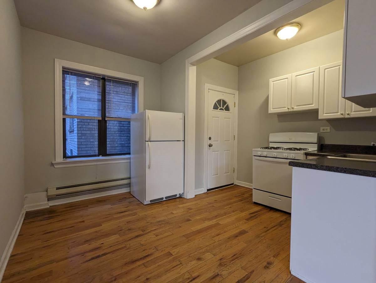 Apartment for rent at 3720 N Pine Grove #5-E1, Chicago, IL 60613