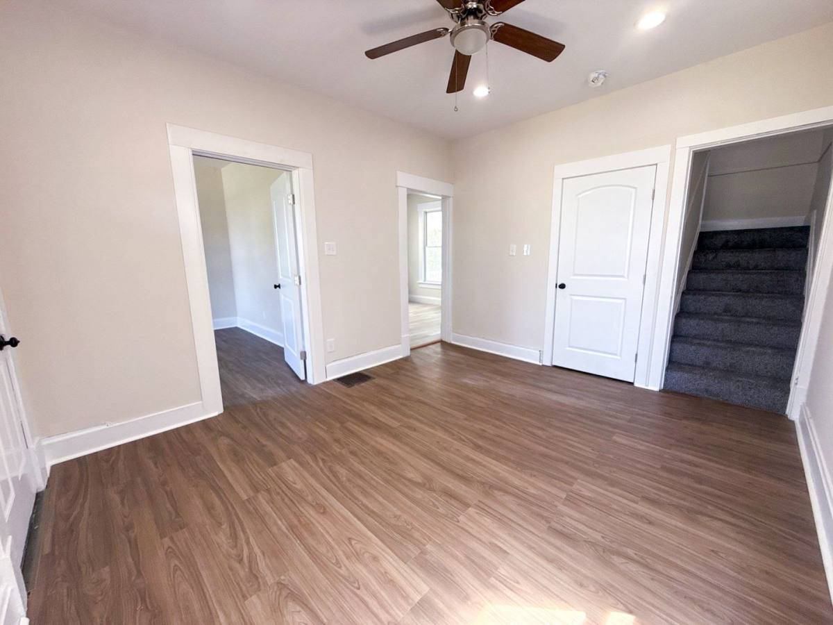 1174 Walters St, Columbus, OH 43201 - House for Rent - Image 3