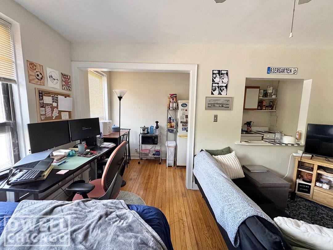 Apartment for rent at 3345 N Marshfield #303, Chicago, IL 60657