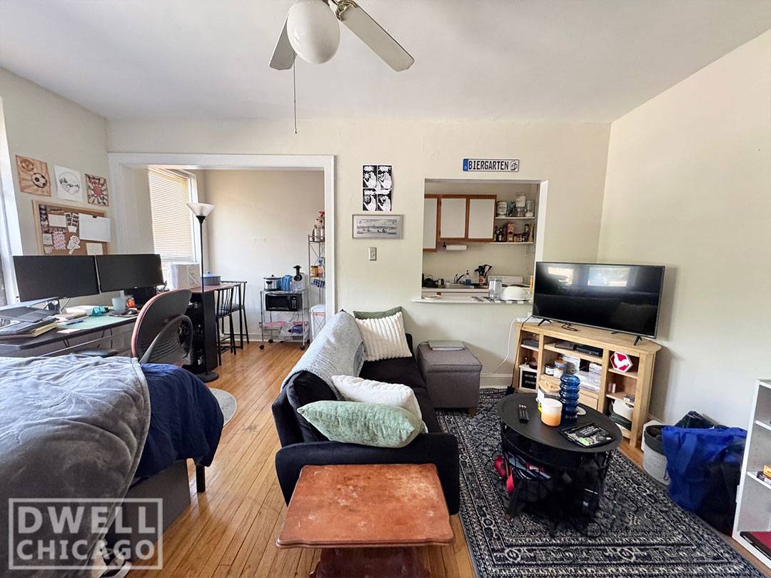 Apartment for rent at 3345 N Marshfield #303, Chicago, IL 60657