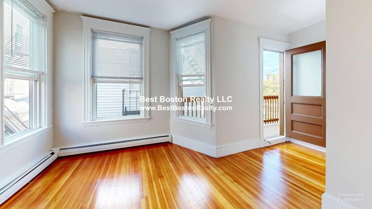 Apartment for rent at 16R Warren Ave #4, Somerville, MA 02143