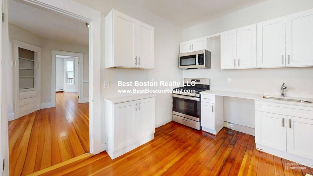 Apartment for rent at 16R Warren Ave #4, Somerville, MA 02143