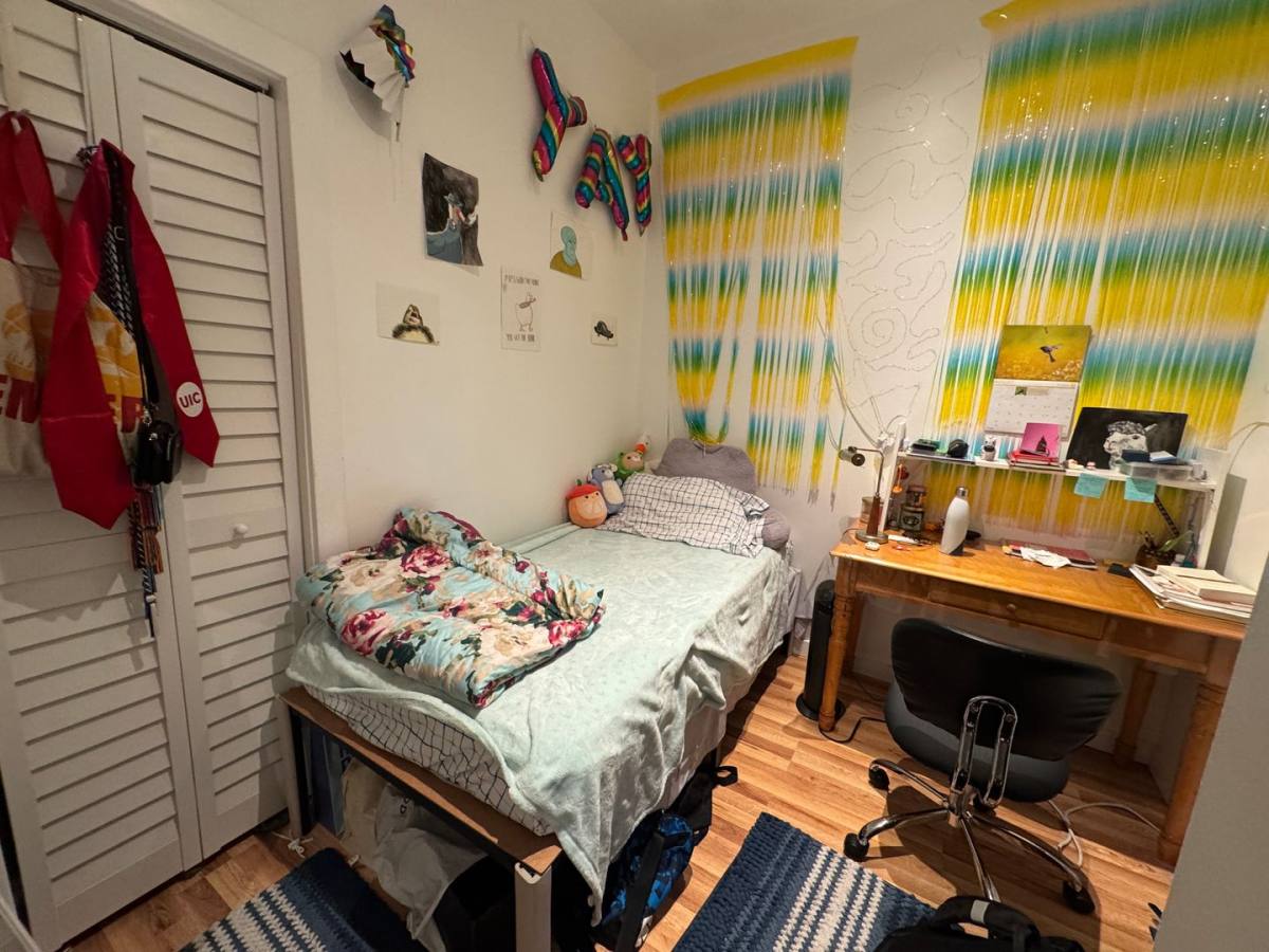 Apartment for rent at 1037 W Polk St, Chicago, IL 60607