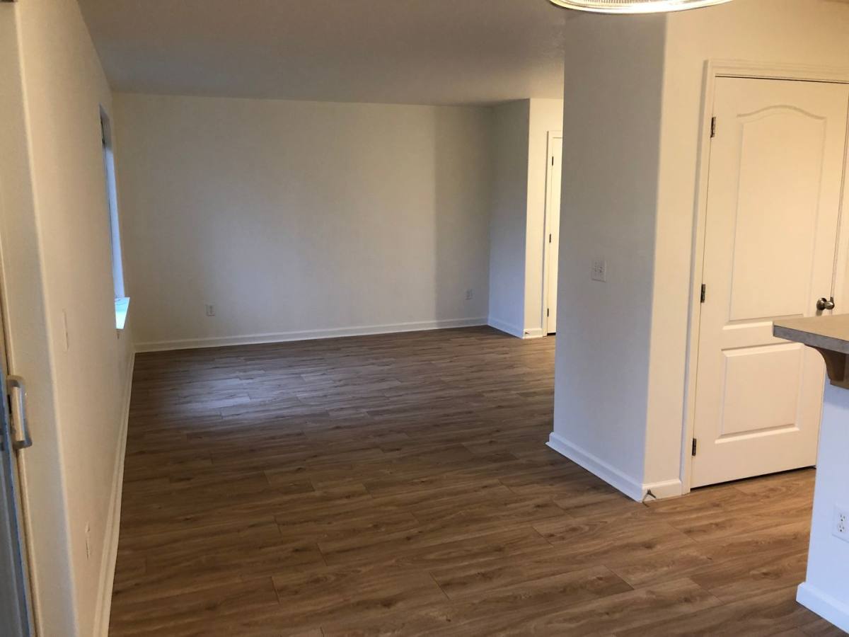 Apartment for rent at 233 NW Sherman St, Sutherlin, OR 97479