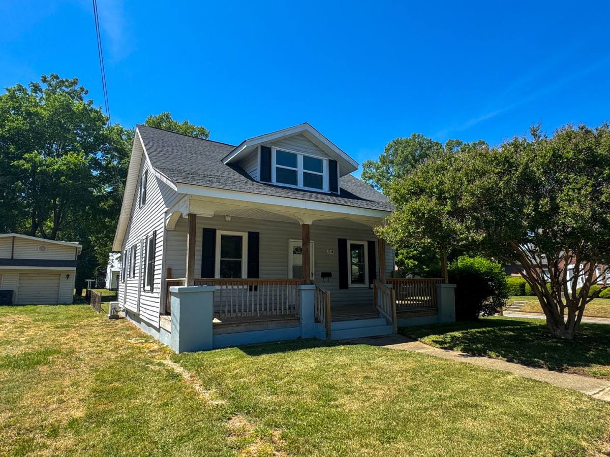 House for rent at 1014 Hamilton Ave, Colonial Heights, VA 23834