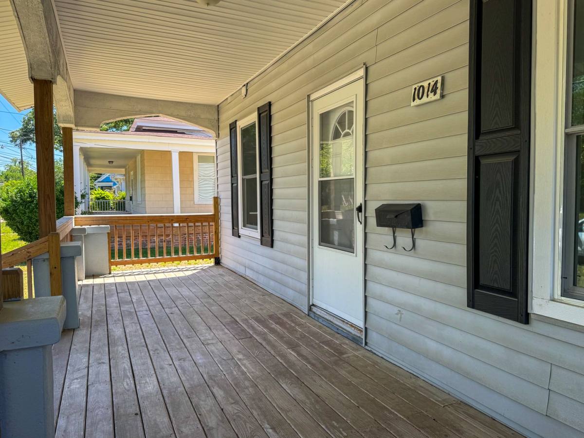 House for rent at 1014 Hamilton Ave, Colonial Heights, VA 23834