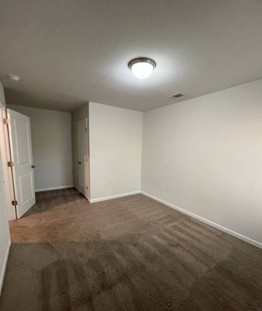 Townhouse for rent at 162 Barfield Way, Rincon, GA 31326