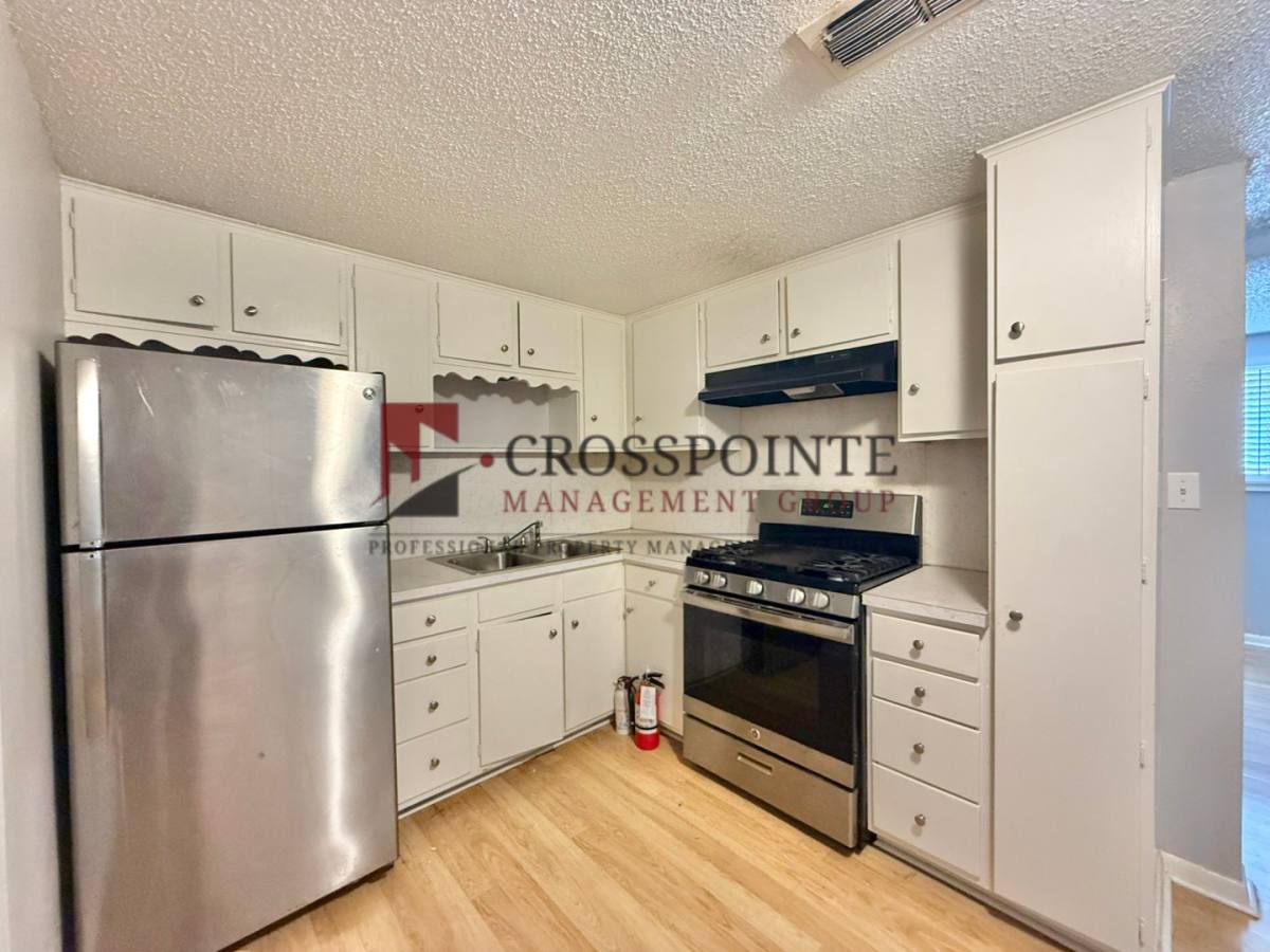Apartment for rent at 117 W Phillips St, Tyler, TX 75701