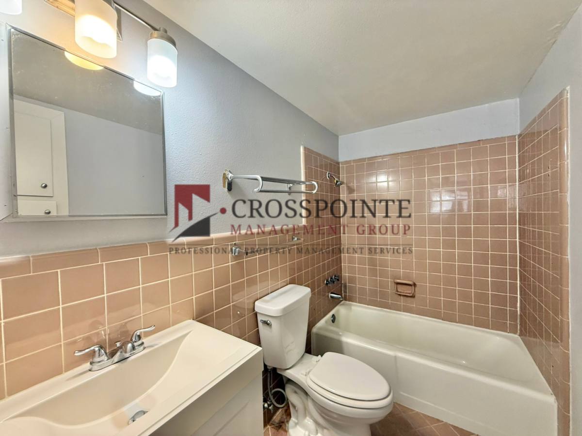 Apartment for rent at 117 W Phillips St, Tyler, TX 75701